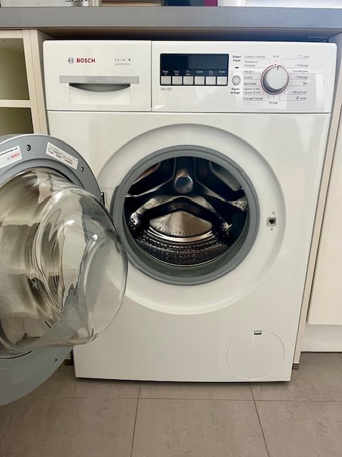 Machine � laver Bosch VarioPerfect Serie 4 - Tr�s bon �tat 150 S�vres (92)