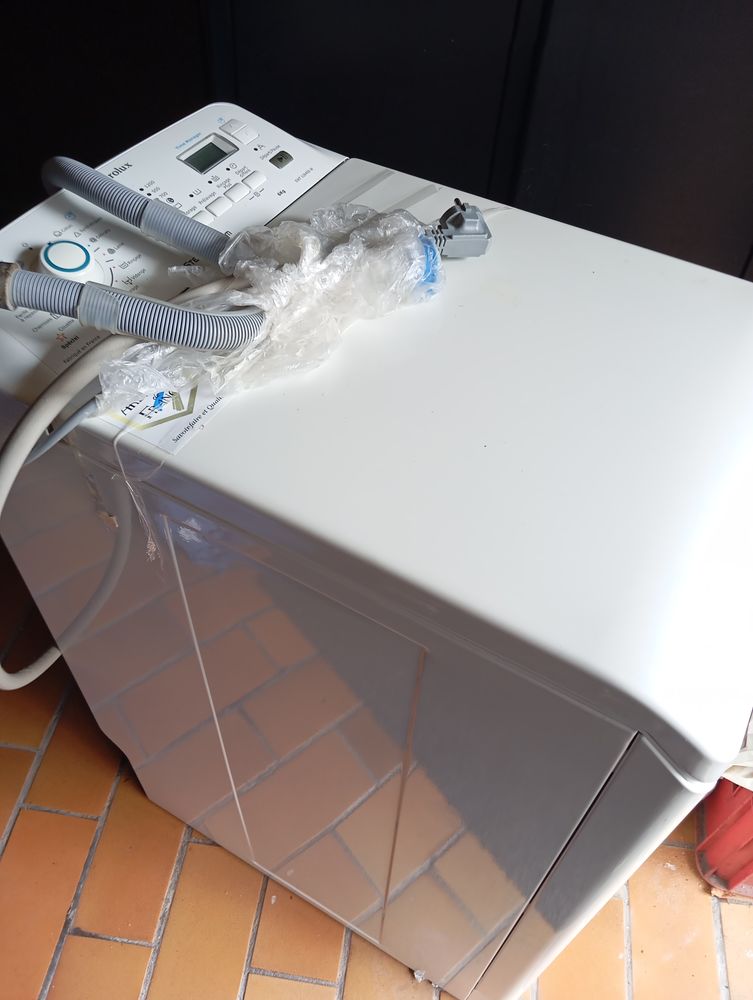 Achetez Machine Laver Occasion Annonce Vente Neuville en Ferrain 