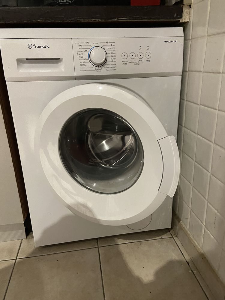 Machine � laver le linge Formatic 5-6 kg 250 Saint-Gilles Les Bains (97)