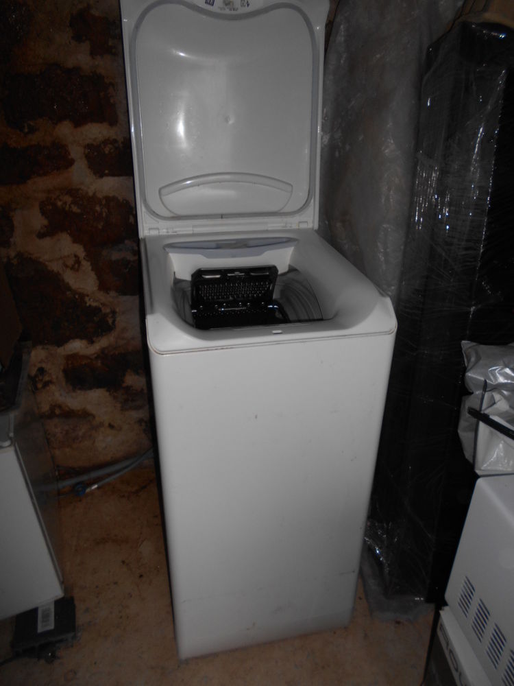 machine � laver de marque FAURE 120 Villecomtal (12)