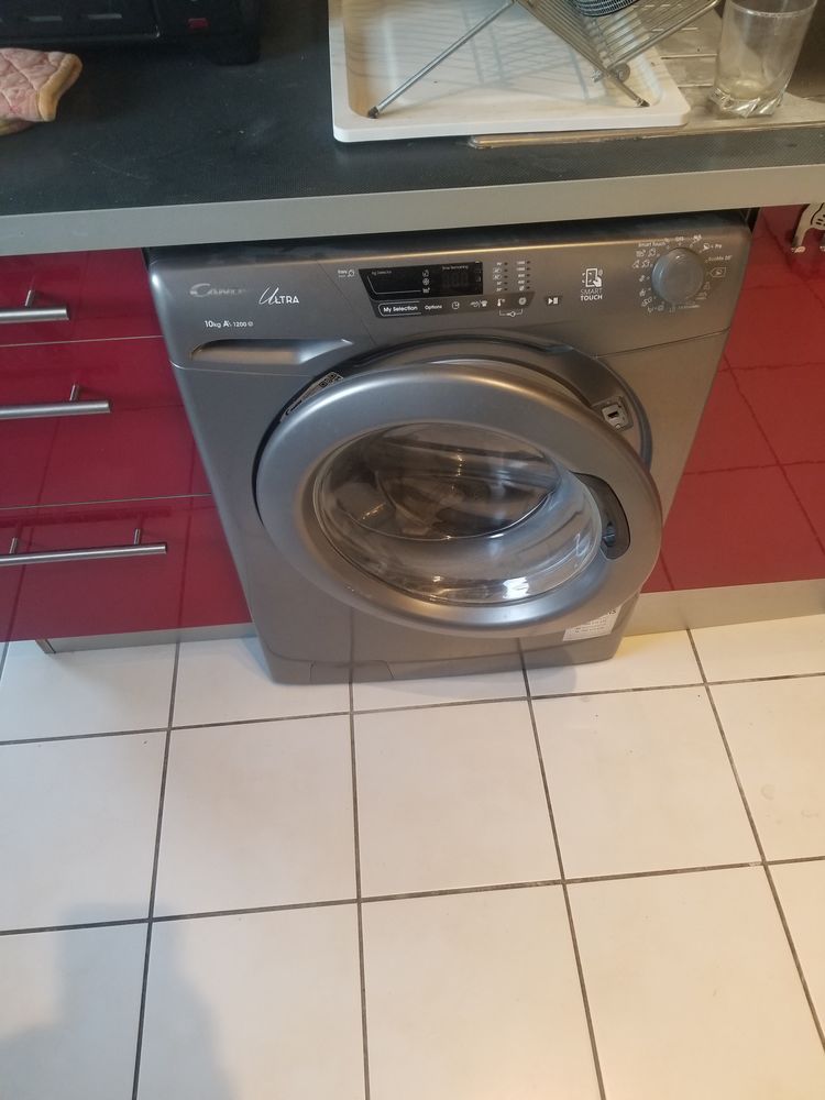 Machine à laver neuve 310 Bordeaux (33)