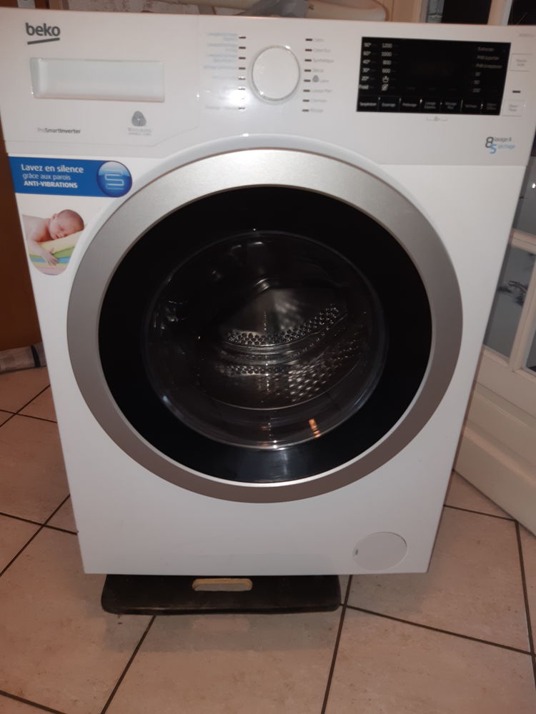 MACHINE A LAVER/SECHE LINGE 
Marque   BEKO
Md  WDW8512 300 Clermont-Ferrand (63)