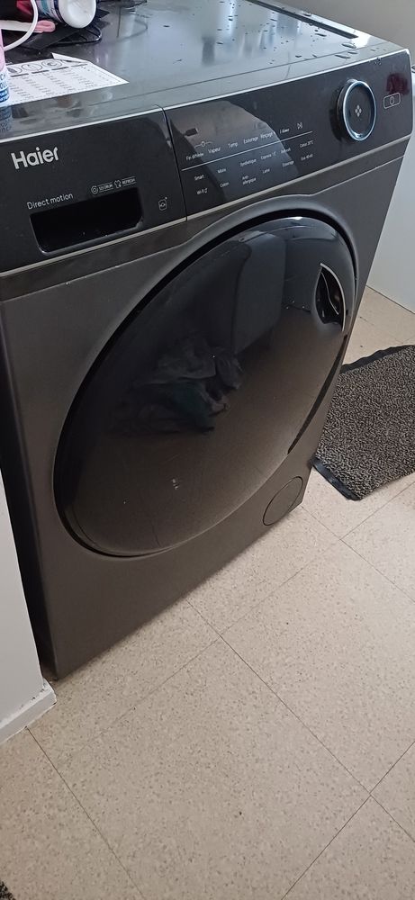 Machine � laver tr�s bon �tat 200 Montigny-le-Bretonneux (78)