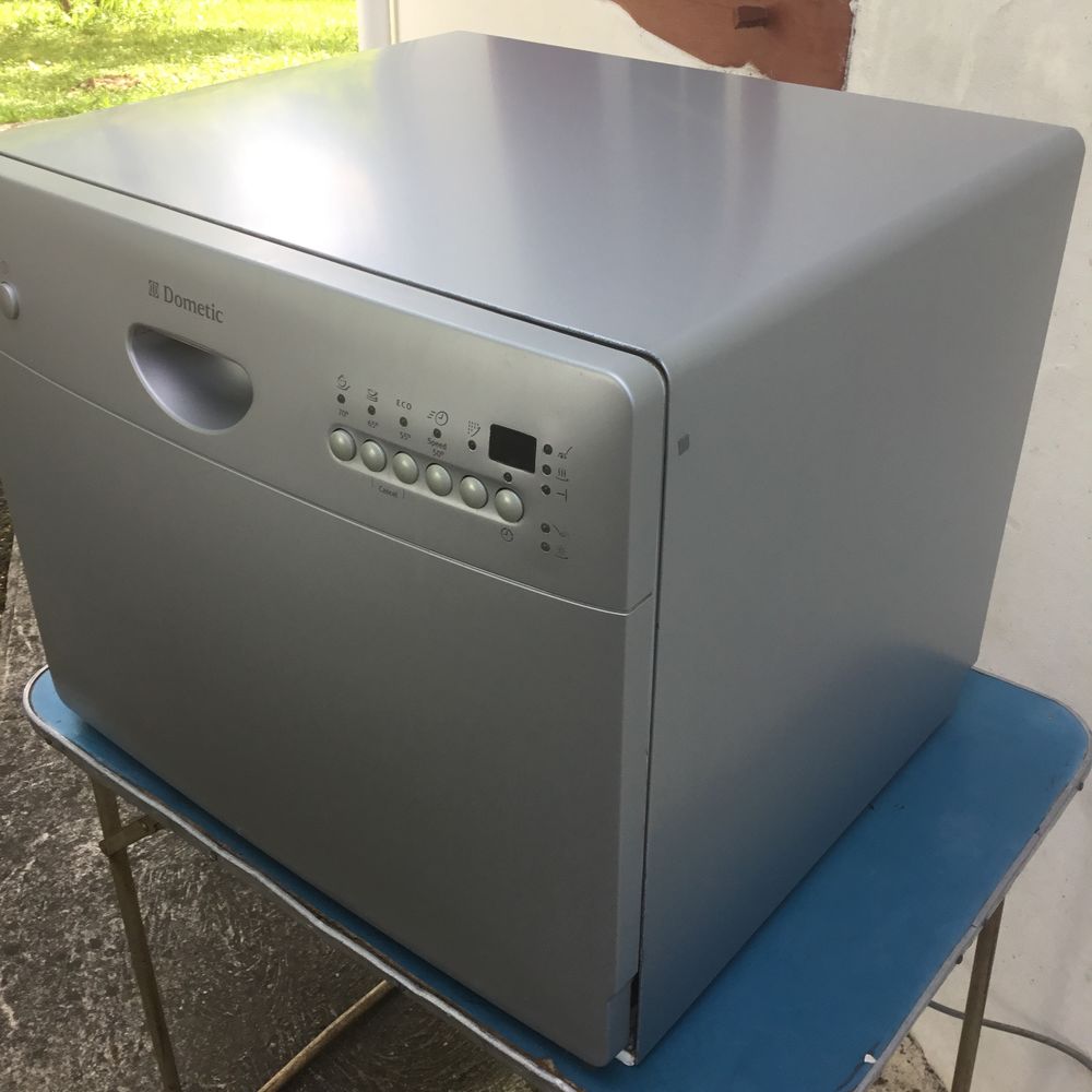 Machine � laver la vaisselle Dometic 6 pers. Comptoir 0 Urcuit (64)