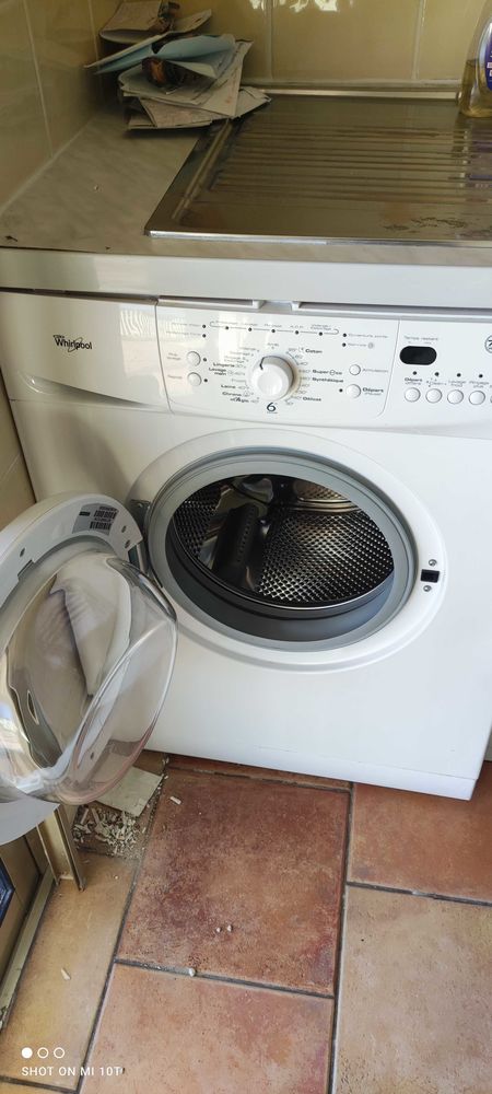 Machine �  laver Whirlpool 155 Nice (06)