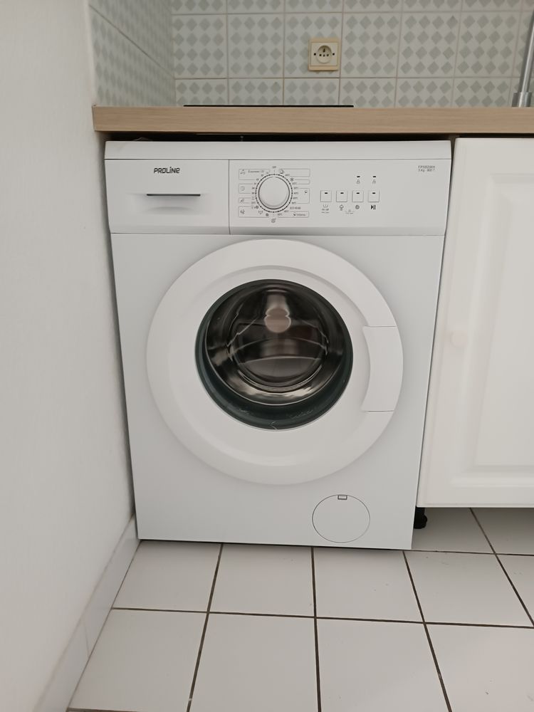 machine � laver 195 Port Camargue (30)