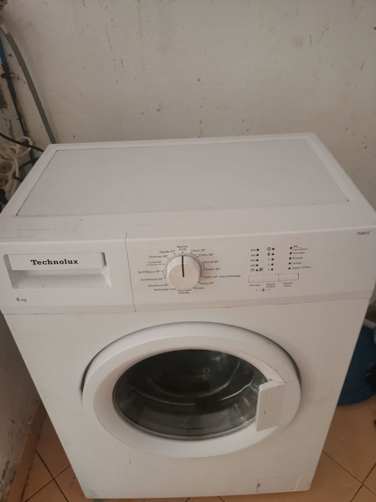 Machine � laver. 150 M'Tsangamouji (97)