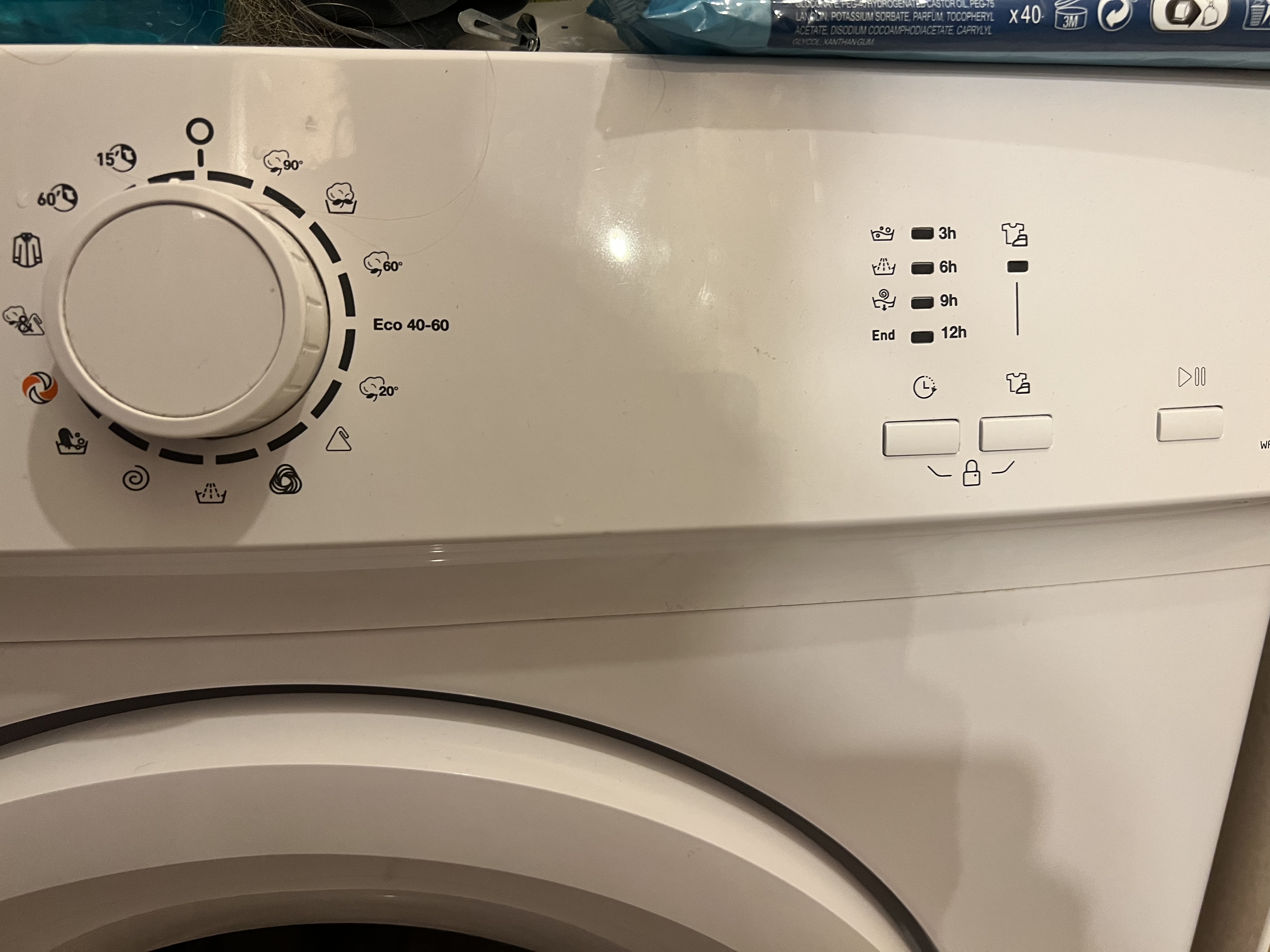 Machine � laver 100 Marseille 8 (13)