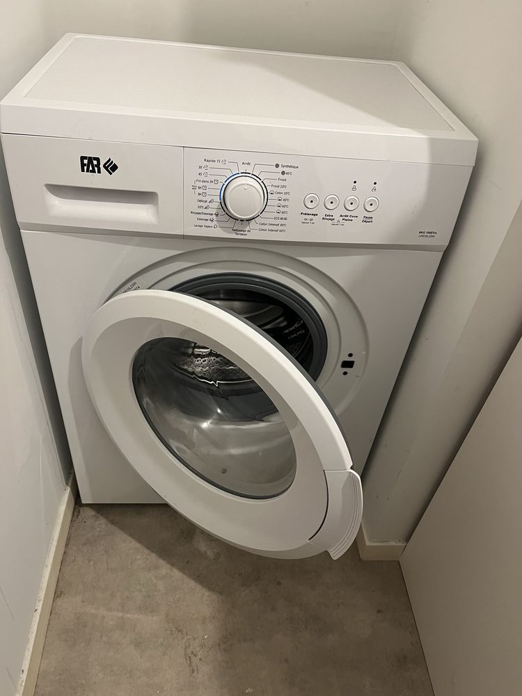 machine �  laver 200 Soissons (02)