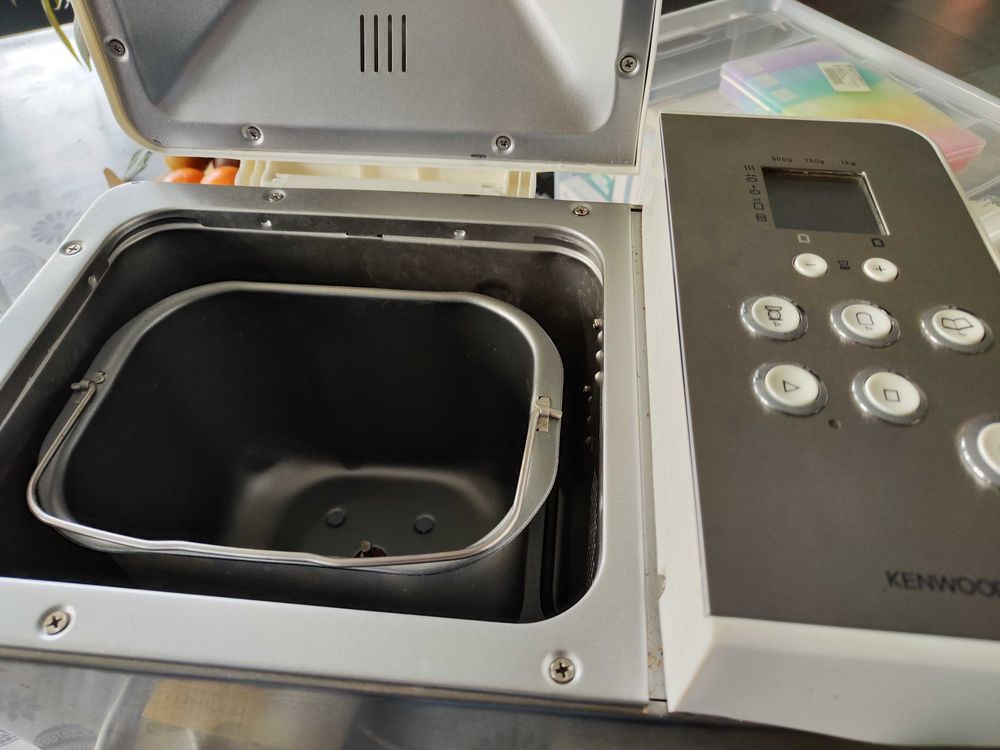Machine �  Pain KENWOOD 20 Guern (56)