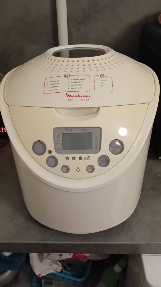 MACHINE � PAIN MULTIFONCTION 25 Caumont-sur-Durance (84)