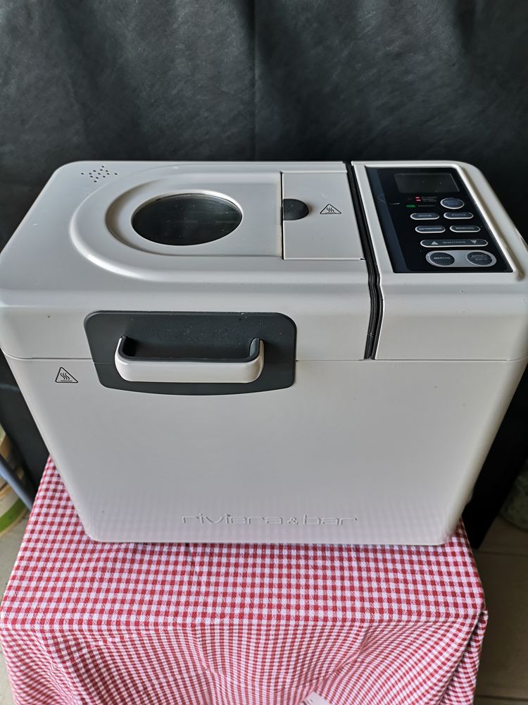 Machine � pain 140 P�rigueux (24)