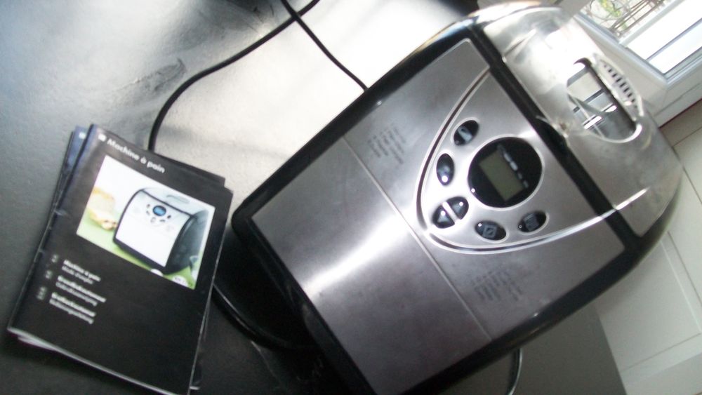 
Machine � pains & confitures 25 Saint-Cyr-sur-Loire (37)