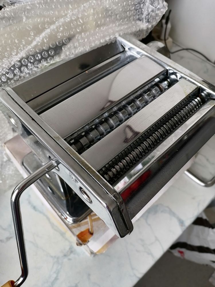 Machine pour fabriquer ses p�tes 15 Villejuif (94)