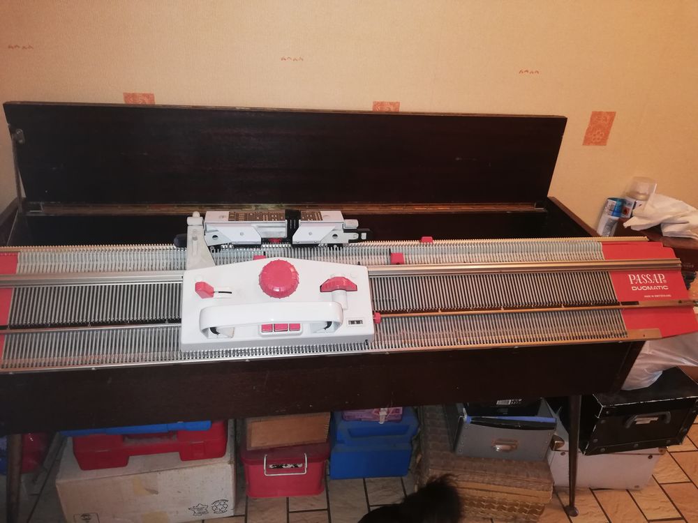machine � tricoter 120 Le Verdon-sur-Mer (33)