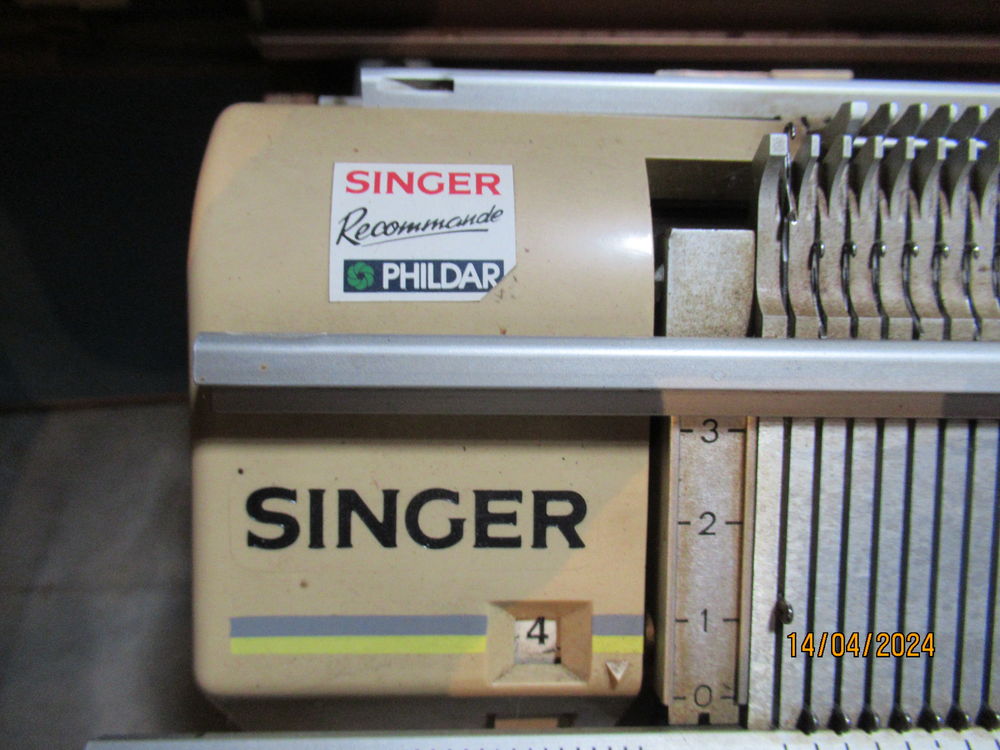 machine � tricoter 200 Saint-Georges-Buttavent (53)