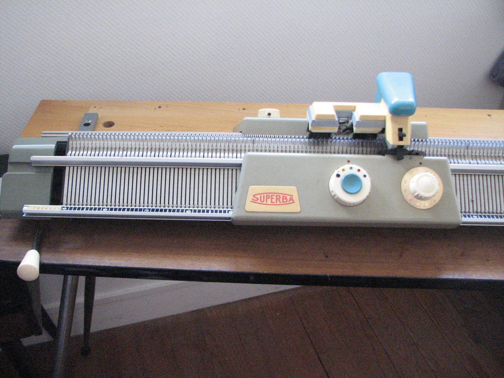 machine � tricoter 145 Saint-L� (50)