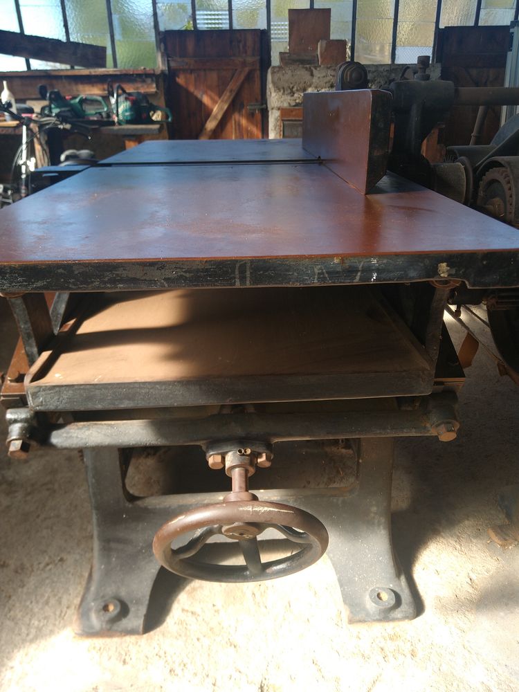 3 MACHINES A BOIS, BELLE QUALITE, BON ETAT 0 Lachaux (63)