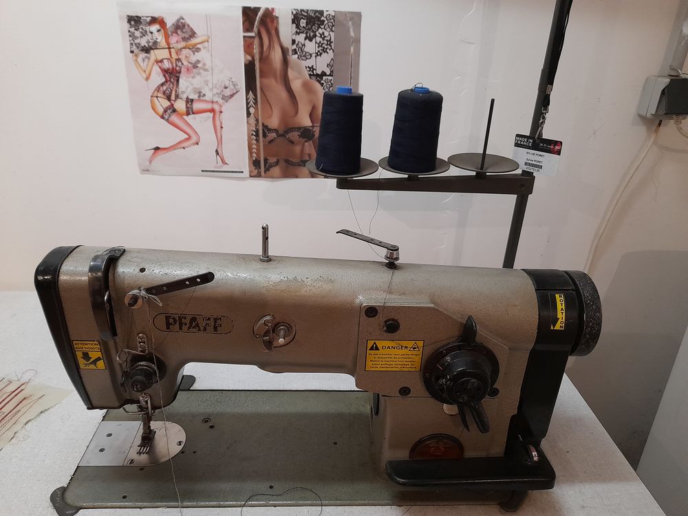 Achetez machines à coudre occasion, annonce vente à Rogerville (76) WB170575695