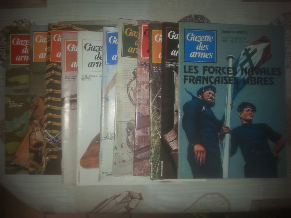 magazine la Gazette des armes 90 Montceaux-l�s-Provins (77)