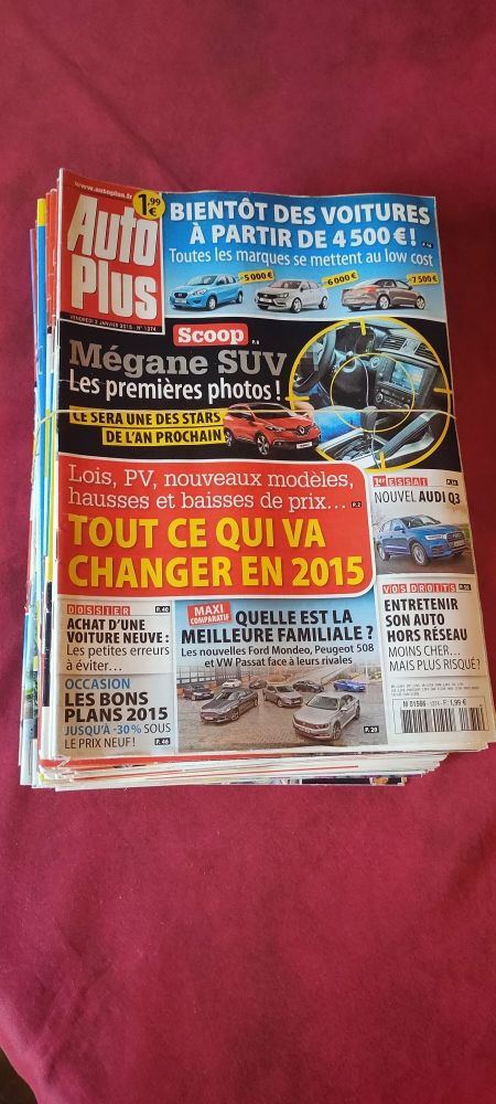 50 magazines Auto plus année 2015 25 Avermes (03)