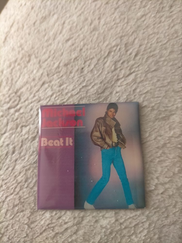 magnet Michael Jackson beat it 4 Miribel (01)