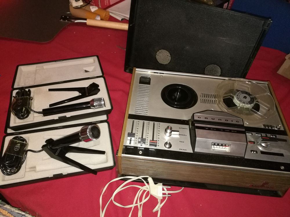 magn�tophone � bandes TK126 GRUNDIG + micros 70 Balan (08)