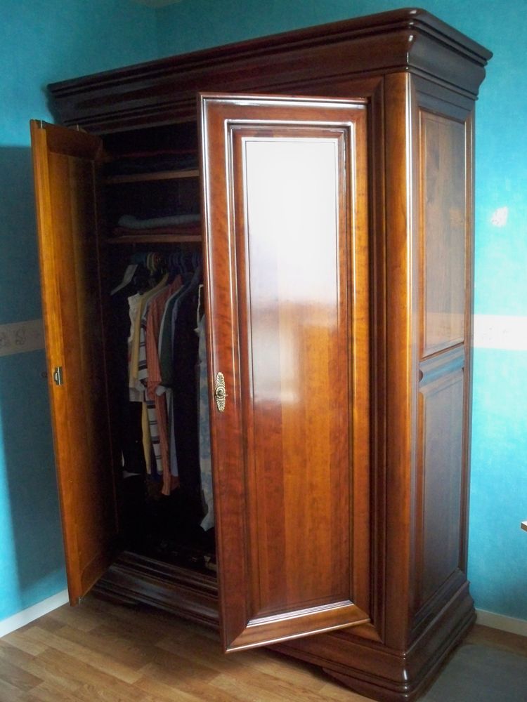 Magnifique armoire 100% MERISIER MASSIF 700 Saint-Malo (35)