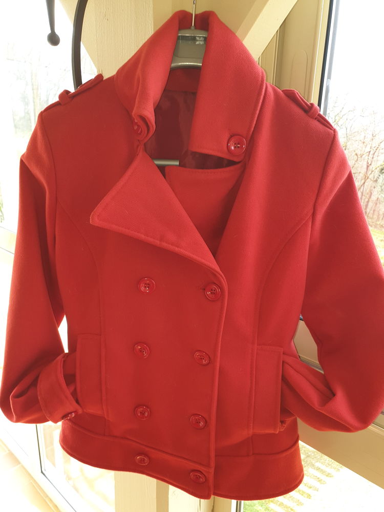 Magnifique blouson Rouge NEUF
40 Cahors (46)