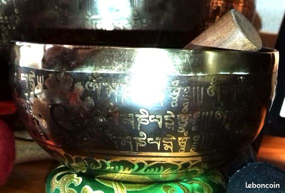 MAGNIFIQUE BOL CHANTANT TIBETAIN 149 Cize (39)