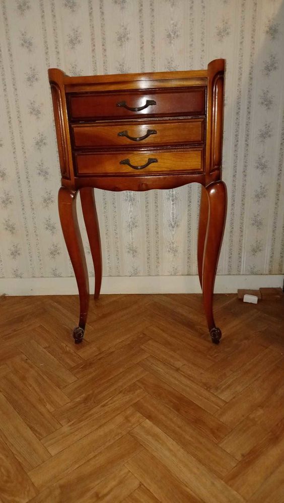 magnifique chevet en merisier 3 tiroirs de style louis XV 30 Olonne-sur-Mer (85)