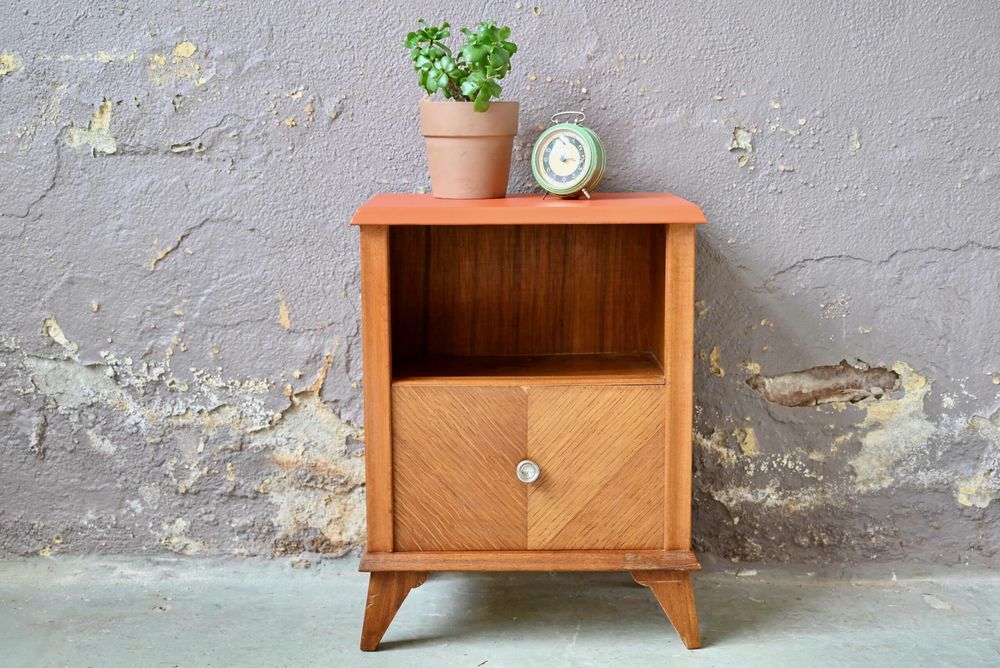 Magnifique chevet � niche en ch�ne ou table de nuit pieds 210 Wintzenheim (68)