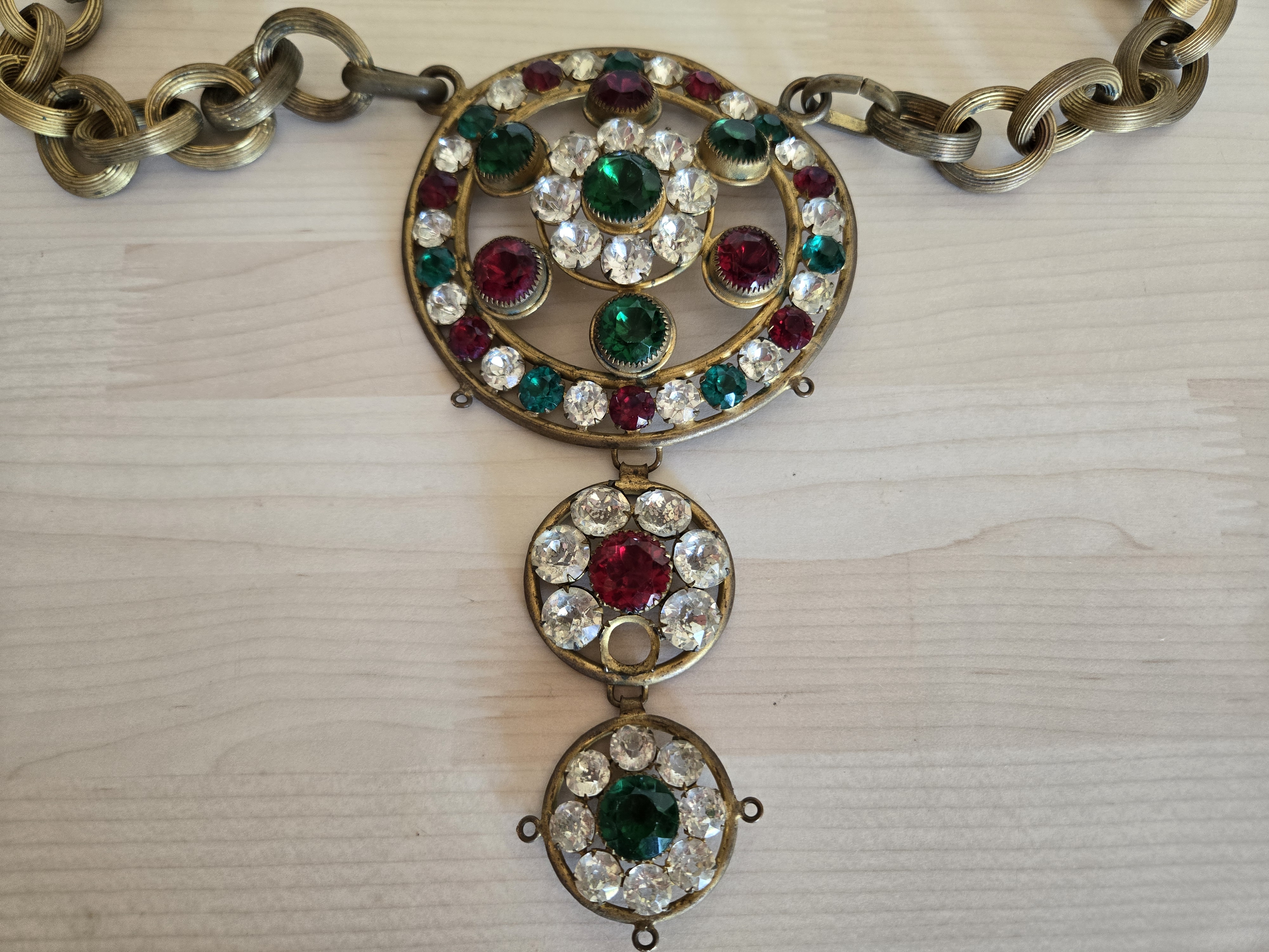 Magnifique collier de,sc�ne 70 Reugny (37)