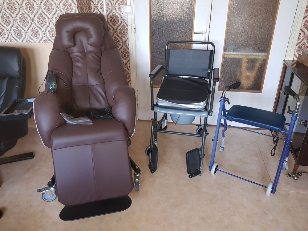 Magnifique fauteuil coquille NEUF, id�al pour personne �g�e 0 Villeurbanne (69)