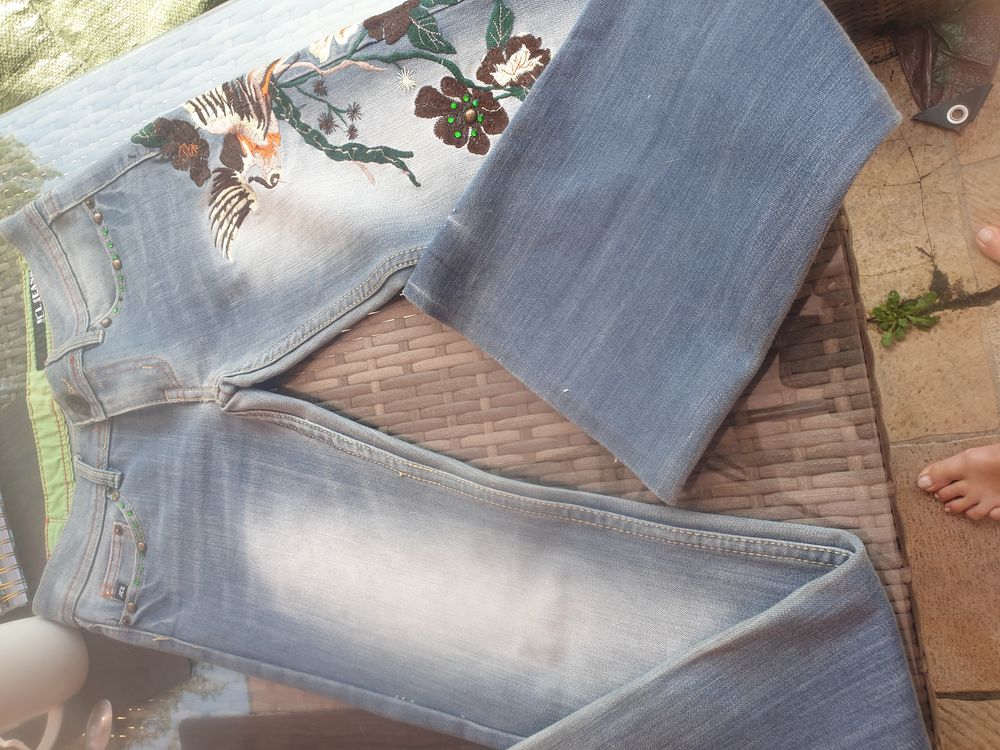 Magnifique JCL Jeans brod� 35 Cahors (46)