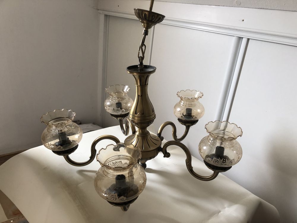 Magnifique lustre ancien. 55 Chaumont-en-Vexin (60)