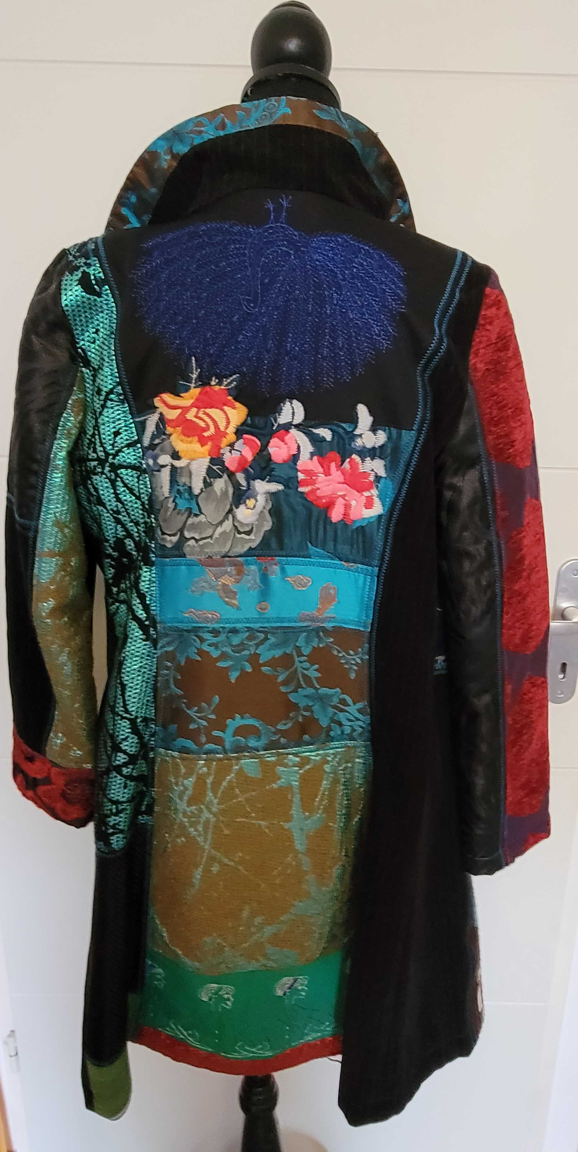 Magnifique manteau Desigual neuf T40 80 M�rs-Erign� (49)