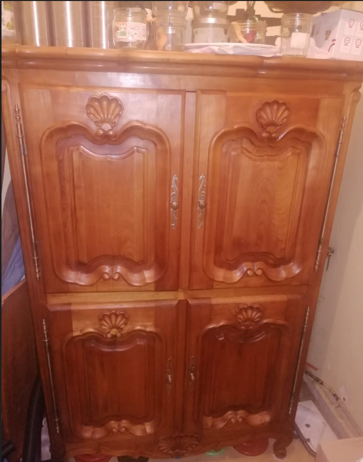 Magnifique meuble de rangement 
en bois massif 80 Bordeaux (33)