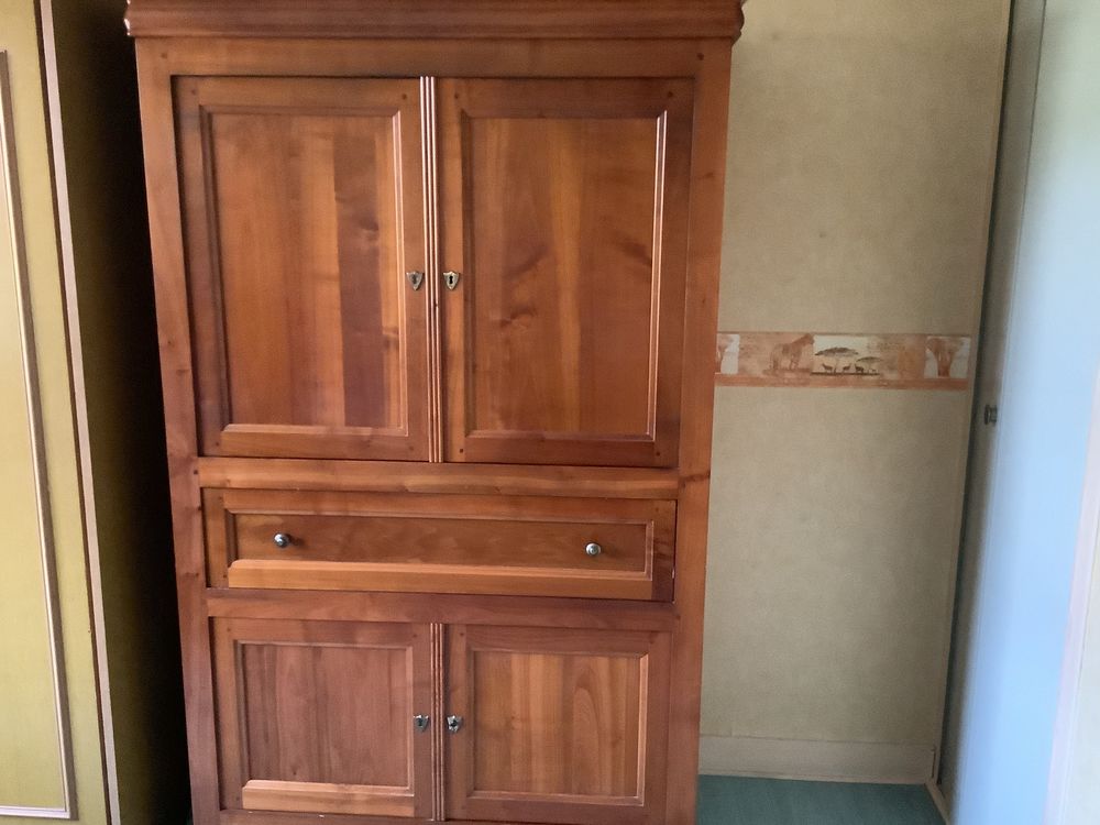 MAGNIFIQUE MEUBLE DE TELE 150 La Ville-du-Bois (91)