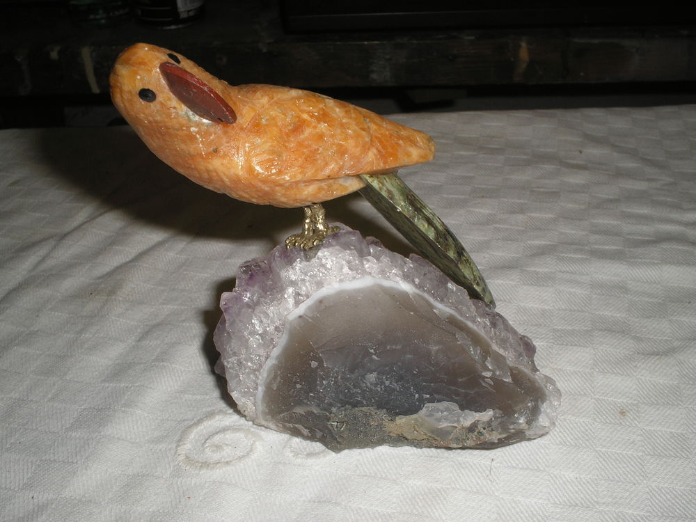  MAGNIFIQUE OISEAU  EN DIFFERENTES PIERRES  ET CRISTAUX 30 Le Tremblay-sur-Mauldre (78)