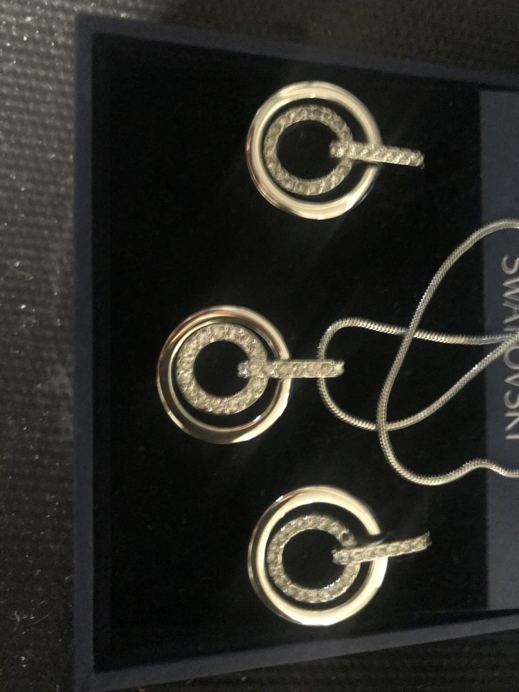 Magnifique parrure swaroski 90 Villy-le-Pelloux (74)