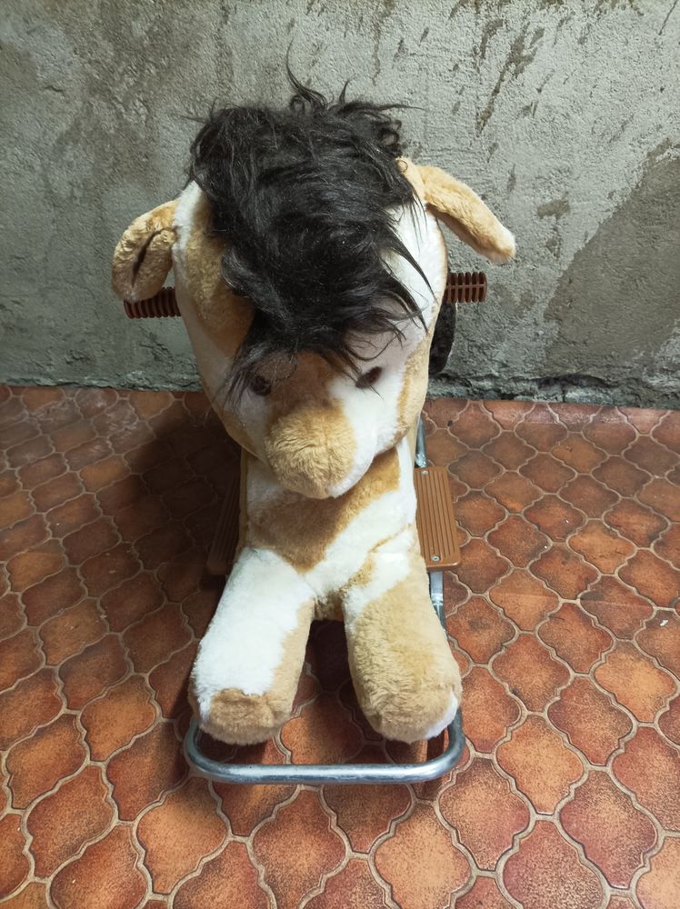 Magnifique petit �ne � bascule et roulettes. 65 Villerupt (54)