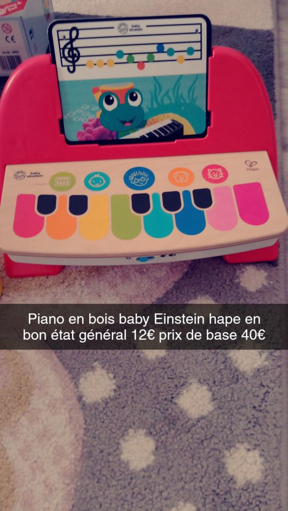 Magnifique piano bois en tr�s bon �tat marque baby Einstein 12 Carquefou (44)