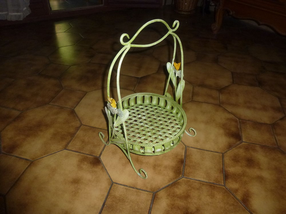 MAGNIFIQUE PORTE-PLANTE POT EN FER FORGE VERT PASTEL 15 Chaumont (52)