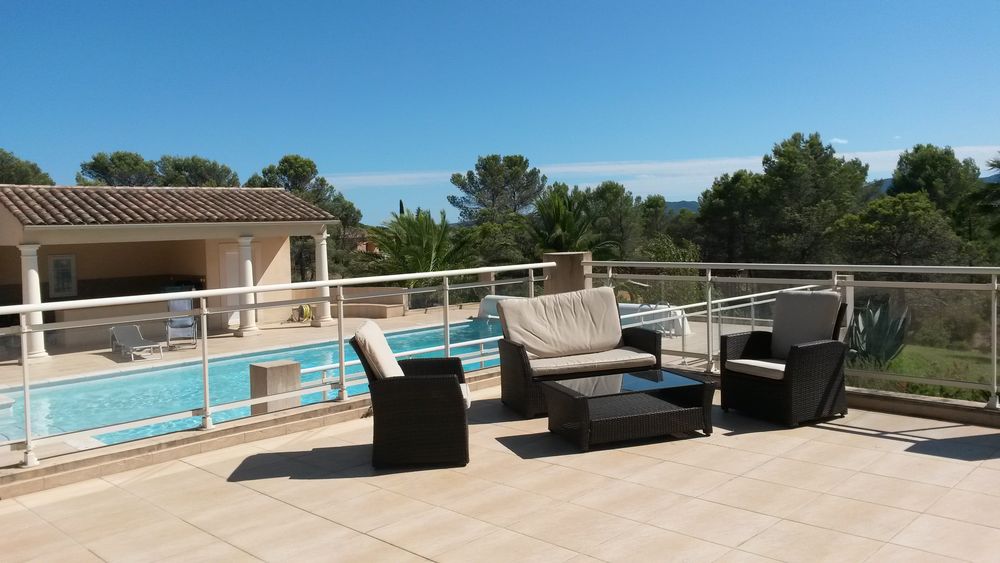 Magnifique Salon de jardin moderne en tress� synth�tique 350 Roquebrune-sur-Argens (83)