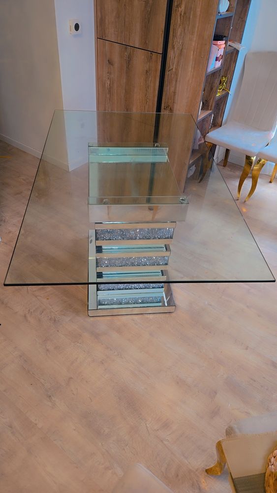 Magnifique table � manger 6 personnes Dimension: 150 x 90 cm 170 Noisy-le-Sec (93)