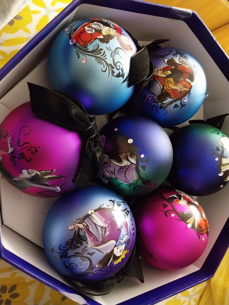 Magnifiques boules disney vilains 35 Saint-Laurent-du-Var (06)