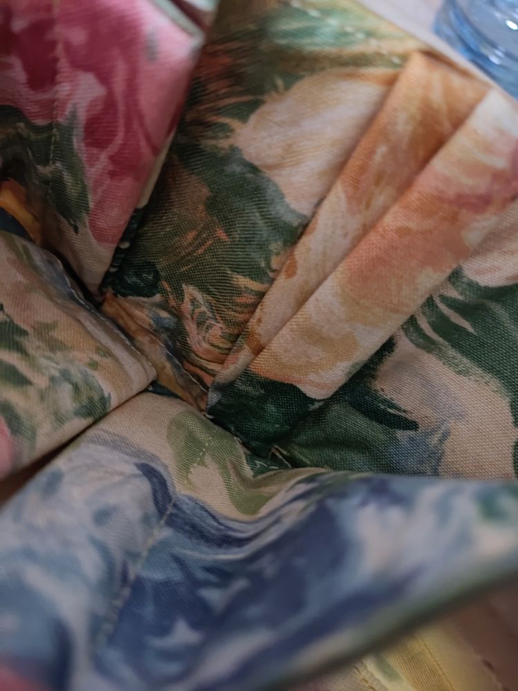 Magnifiques double rideaux fleuris anglais Heyten 49 Meg�ve (74)