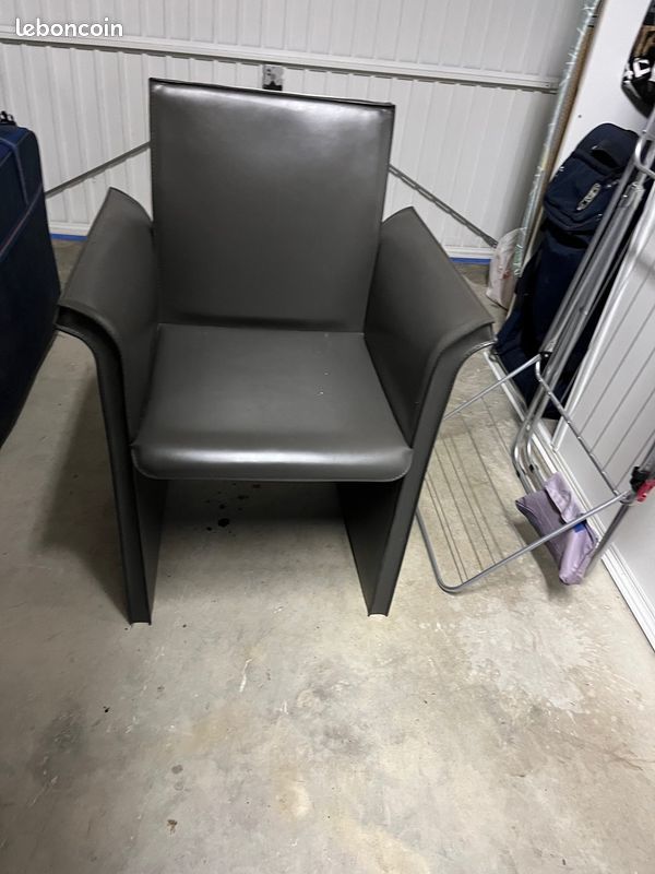 3 magnifiques fauteuils design 100 La Roquette-sur-Siagne (06)