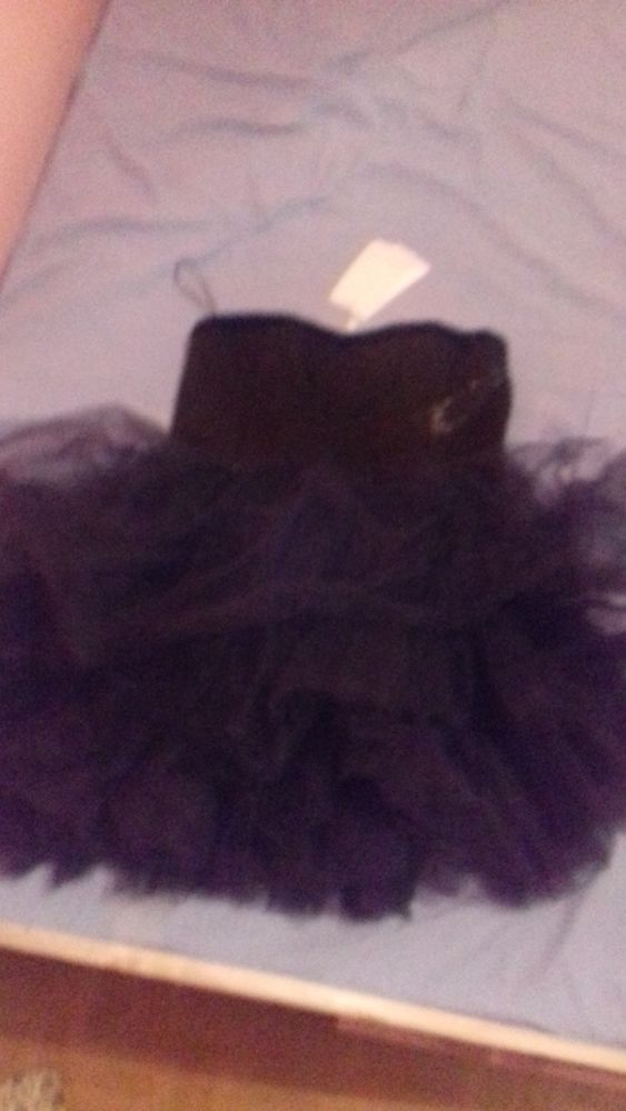 2 magnifiques robe bustier noire de soiree neuve 15 Paris 20 (75)
